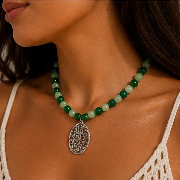 Green Beaded Pendant Choker 3.webp