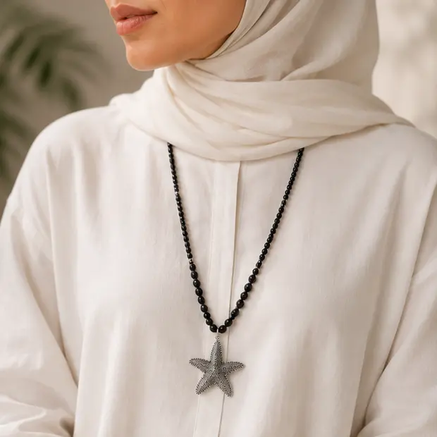Starfish Necklace Lifestyle 2.webp