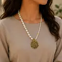 Elegant Pearl Medallion 3.webp