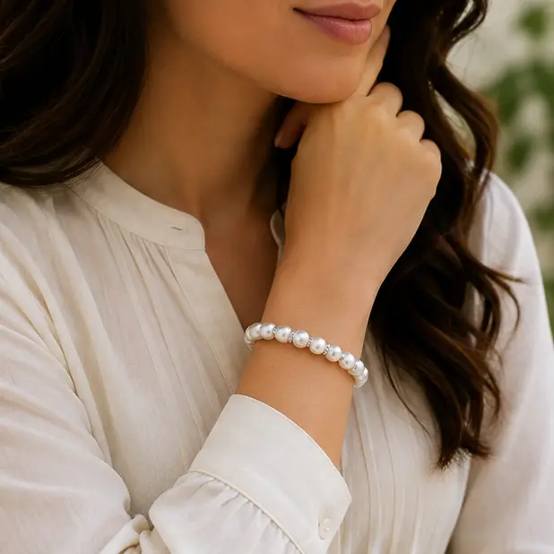 Elegant Pearl Bracelet Styling 2.webp
