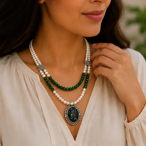 Pearl and Emerald 6.webp