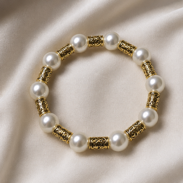 Pearl and Gold Lifestyle